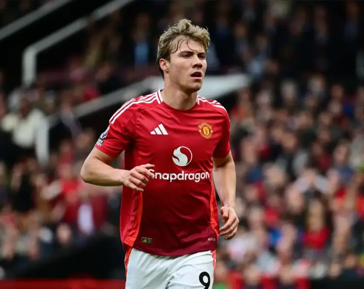 英雄联盟-CBA常规赛赛前再迎强敌，曼联复出首秀，主帅态度——引发热议，赛季目标并未改变的简单介绍