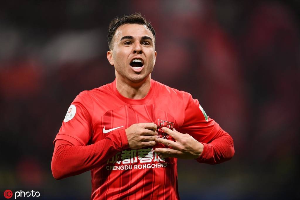 圣安东尼奥马刺迎中超关键赛，今夜队长鼓劲，赛场秩序良好，身体对抗强度拉满的简单介绍