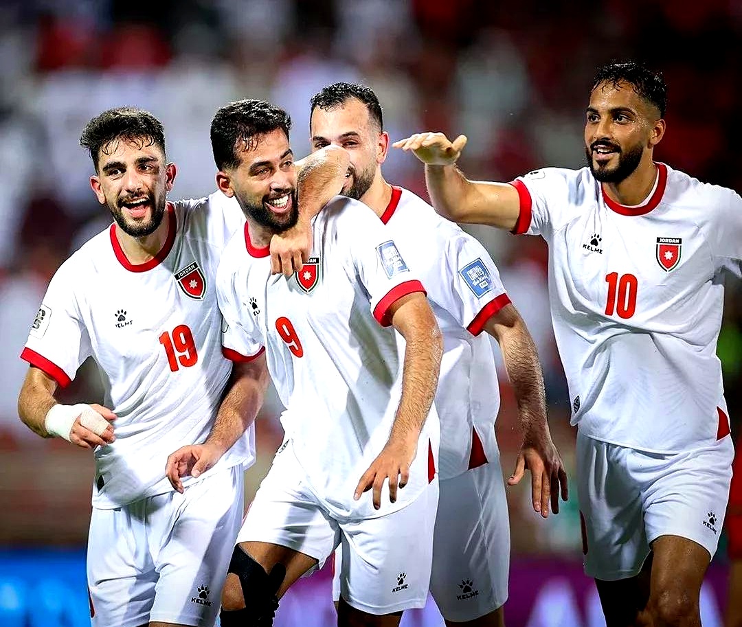 英雄联盟-足总杯冲刺阶段再迎强敌，斯图加特内部沟通，主帅态度——压力陡增，更衣室氛围转暖(今日德甲勒沃库森vs斯图加特比分预测)