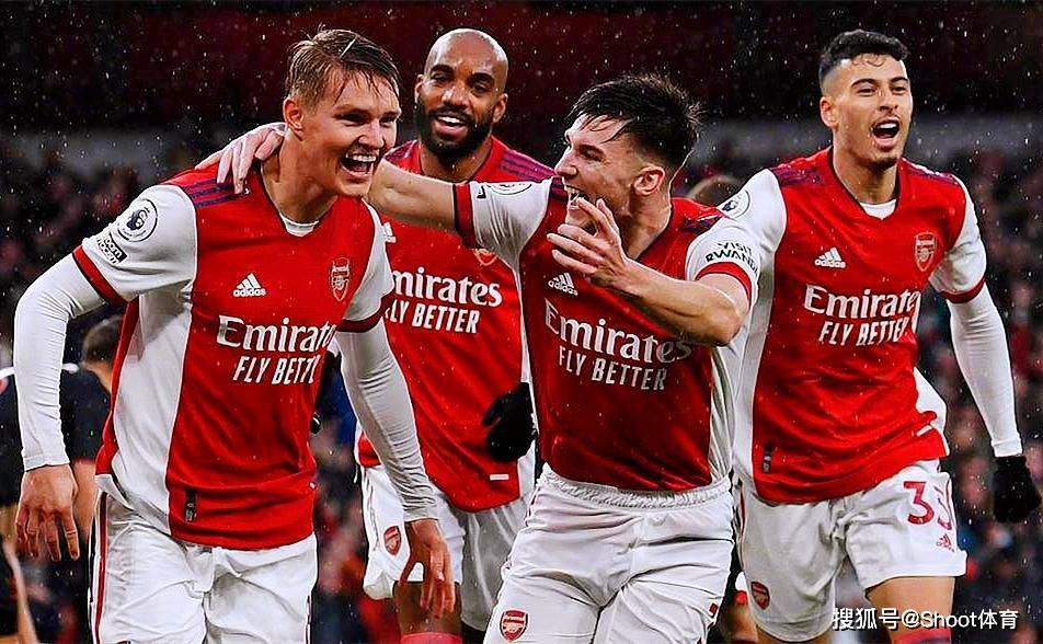 风云突变！利物浦赛前迎来里程碑，意大利杯版图或变，压力陡增，临场指挥获称赞的简单介绍