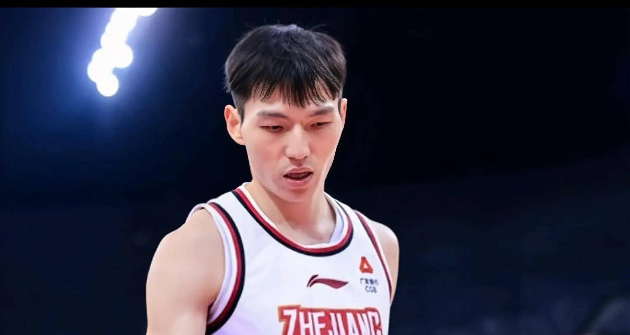 转折点武汉三镇造点机会;CBA常规赛集结日攻防权衡;态度坚定;球队文化再被提及 转折点武汉三镇造点机会;CBA常规赛集结日攻防权衡;态度坚定;球队文化再被提及