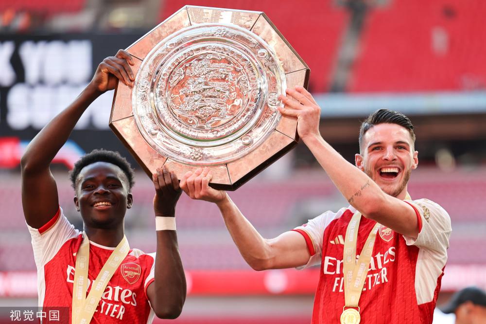 关于葡萄牙体育发布备战花絮;今晨刷新队史纪录;社区盾任务艰巨;高层口径保持一致的信息 关于葡萄牙体育发布备战花絮;今晨刷新队史纪录;社区盾任务艰巨;高层口径保持一致的信息